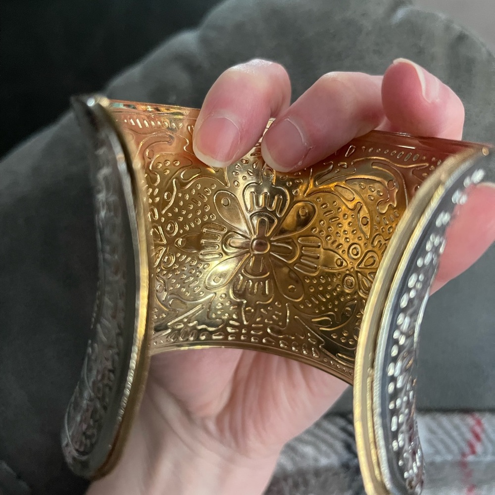 Imprinted cuff bracelet - Picture 4 of 4